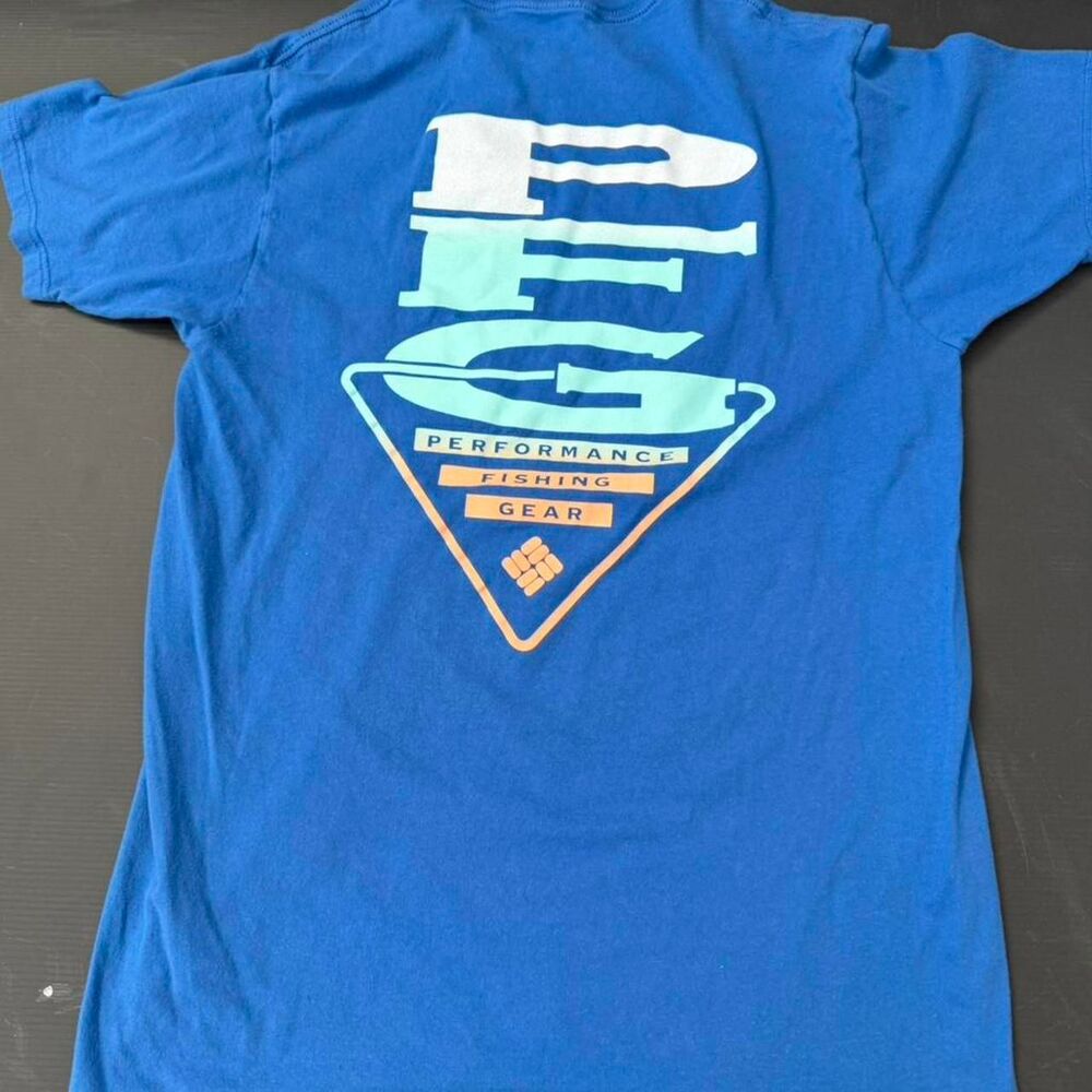 Columbia blue fishing tee Size M